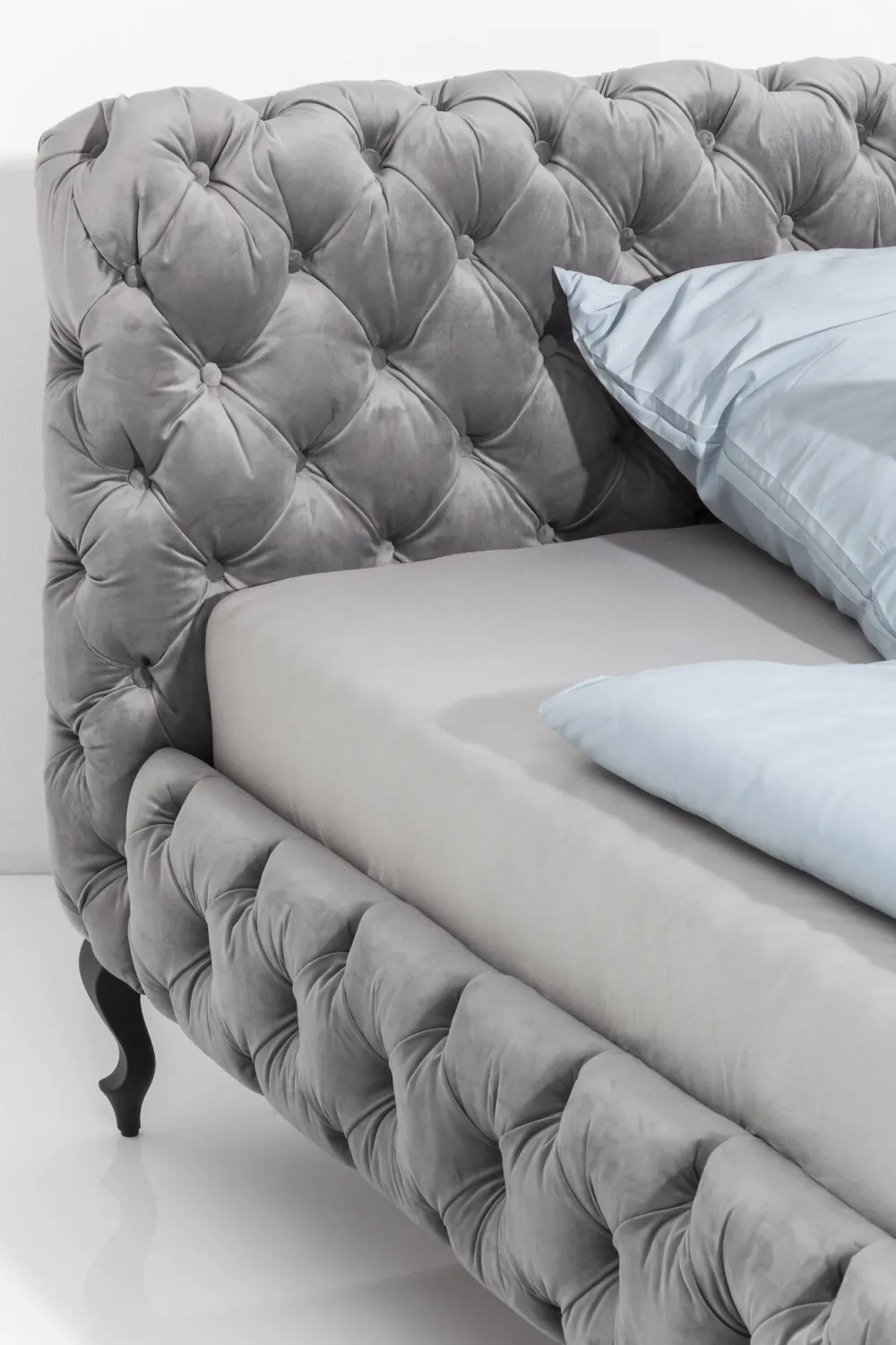 KARE Bett Desire Velvet Silbergrau 160x200 cm Sale