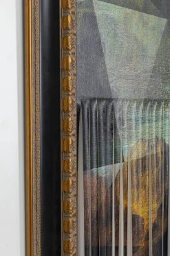 KARE Bild Frame Ma­de­moi­selle Lisa 130x163cm Online