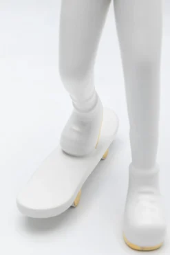 KARE Deko Figur Skating Astronaut Weiß 33cm Sale