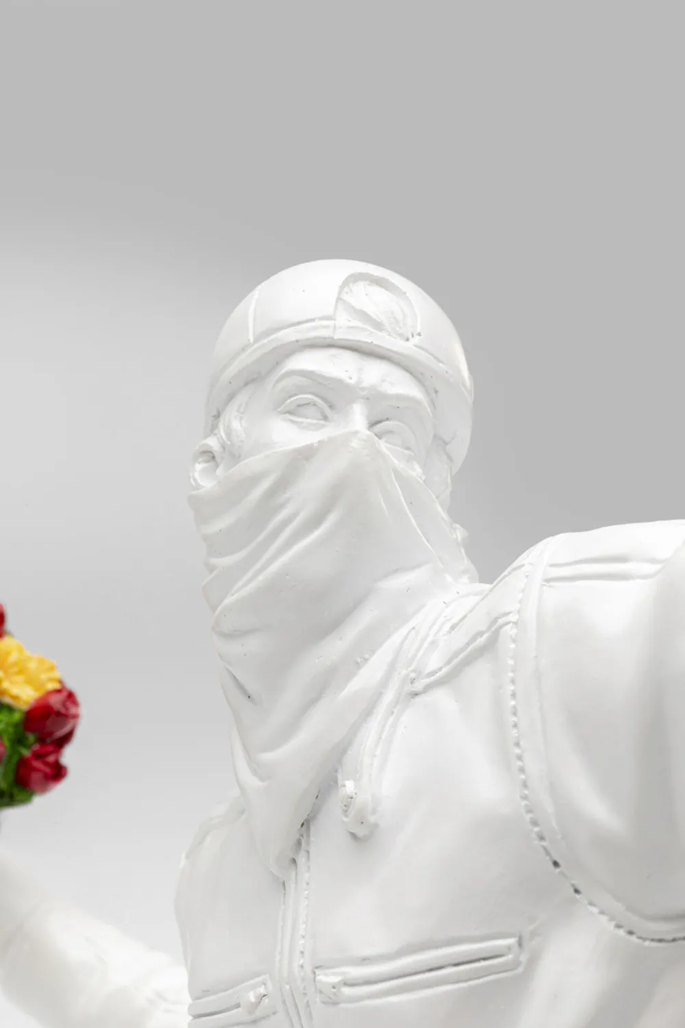 KARE Deko Figur Street Art Bouquet Weiß 27cm Sale