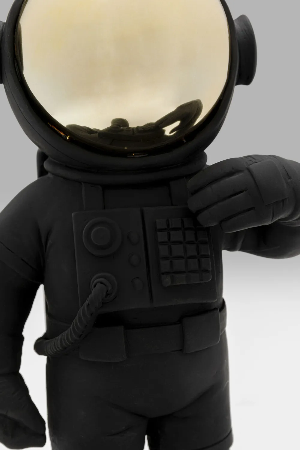 KARE Deko Figur Welcome Astronaut Schwarz 27cm Discount
