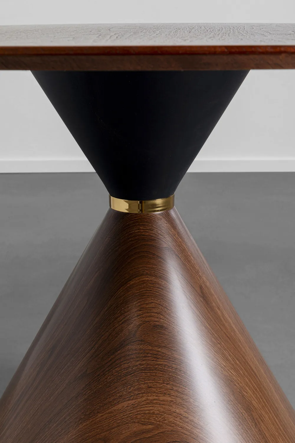KARE Tisch Cono Ø120cm Outlet