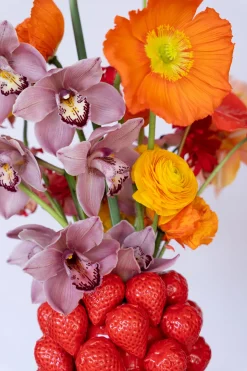 KARE Vase Strawberries Rot 24cm Discount
